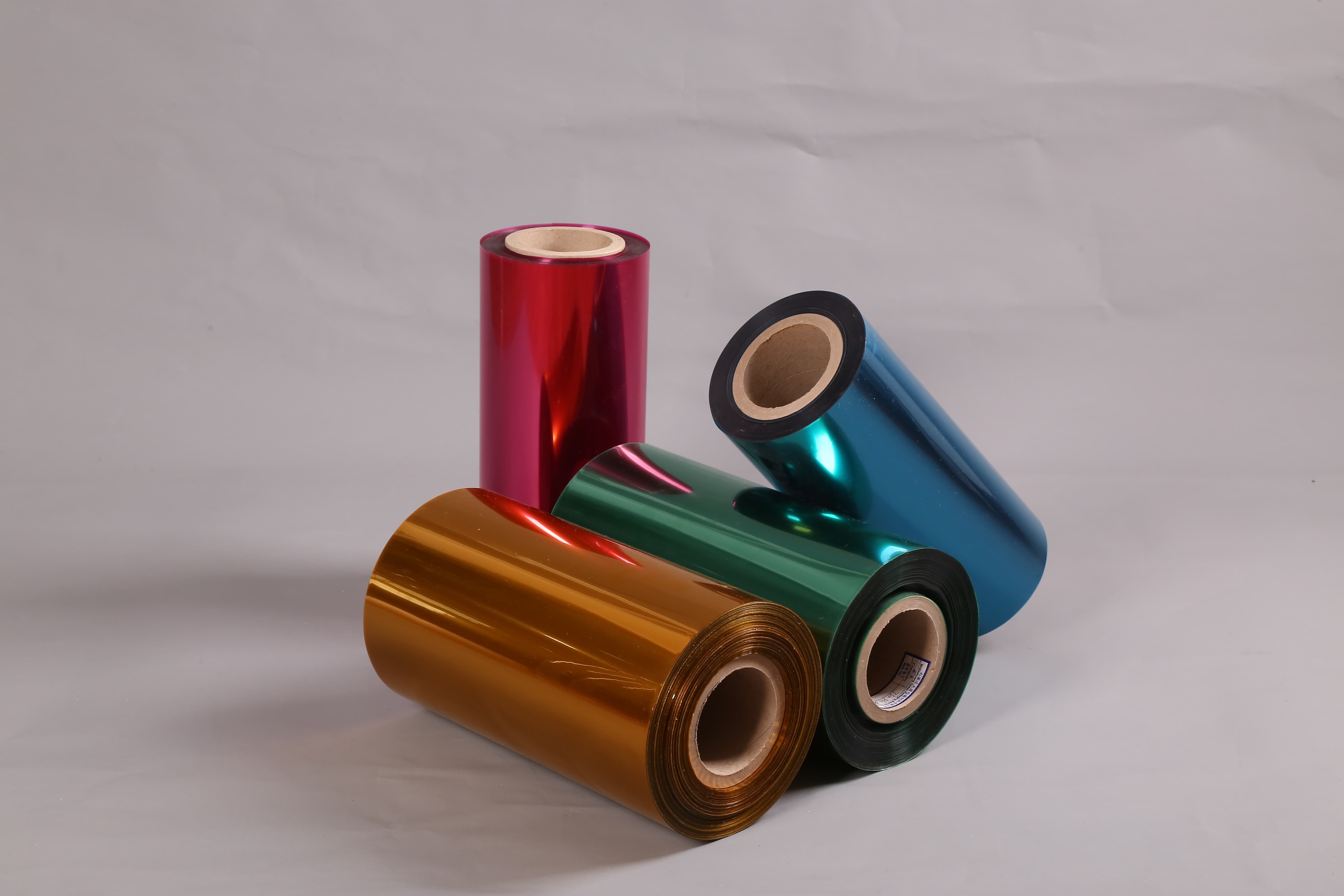 建筑玻璃用隔熱防紫外線PET彩色膜的性能參數(shù)與施工貼合工藝